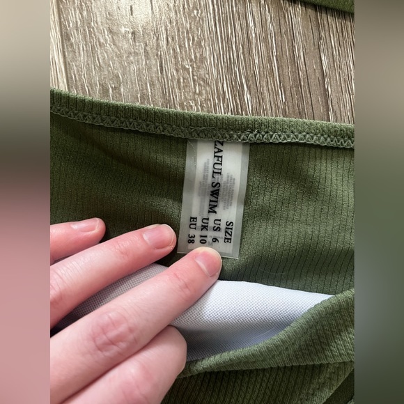 Green Ribbed Bikini - Picture 3 of 4